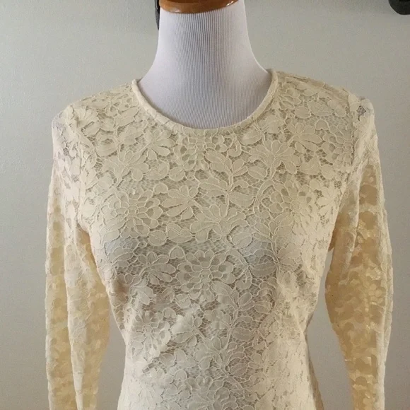 🌹2X HOST PICK🌹TICOSA BEIGE LACE DRESS WITH RUFFLE LAYERED LACE HEM/SZ L - Picture 11 of 14